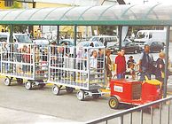 Carrelli a rimorchietto per trasporto bagagli con sponde laterali per facilitare il carico, trainabili a mezzo motore. Misure e portata a richiesta